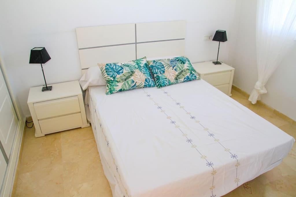 Atico Con Gran Terraza A 50 Metros De La Playa De Casares Apartment San Luis de Sabinillas Exterior photo